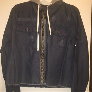 Women’s long sleeved shirt with hoodie attached